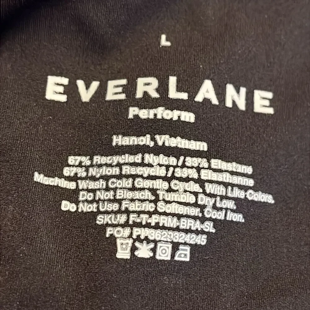 Everlane perform sports bra size large